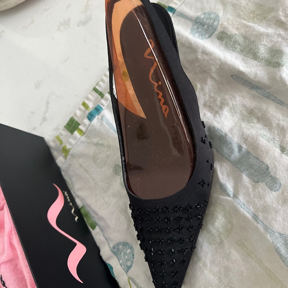 Sling back heel 8.5 black by Mina